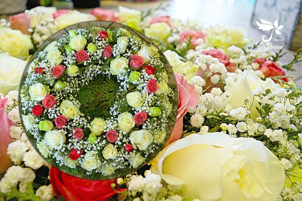 Matusepärg täislilledest Matuseparg T32 1024x682 - Matusepärg täislilledest