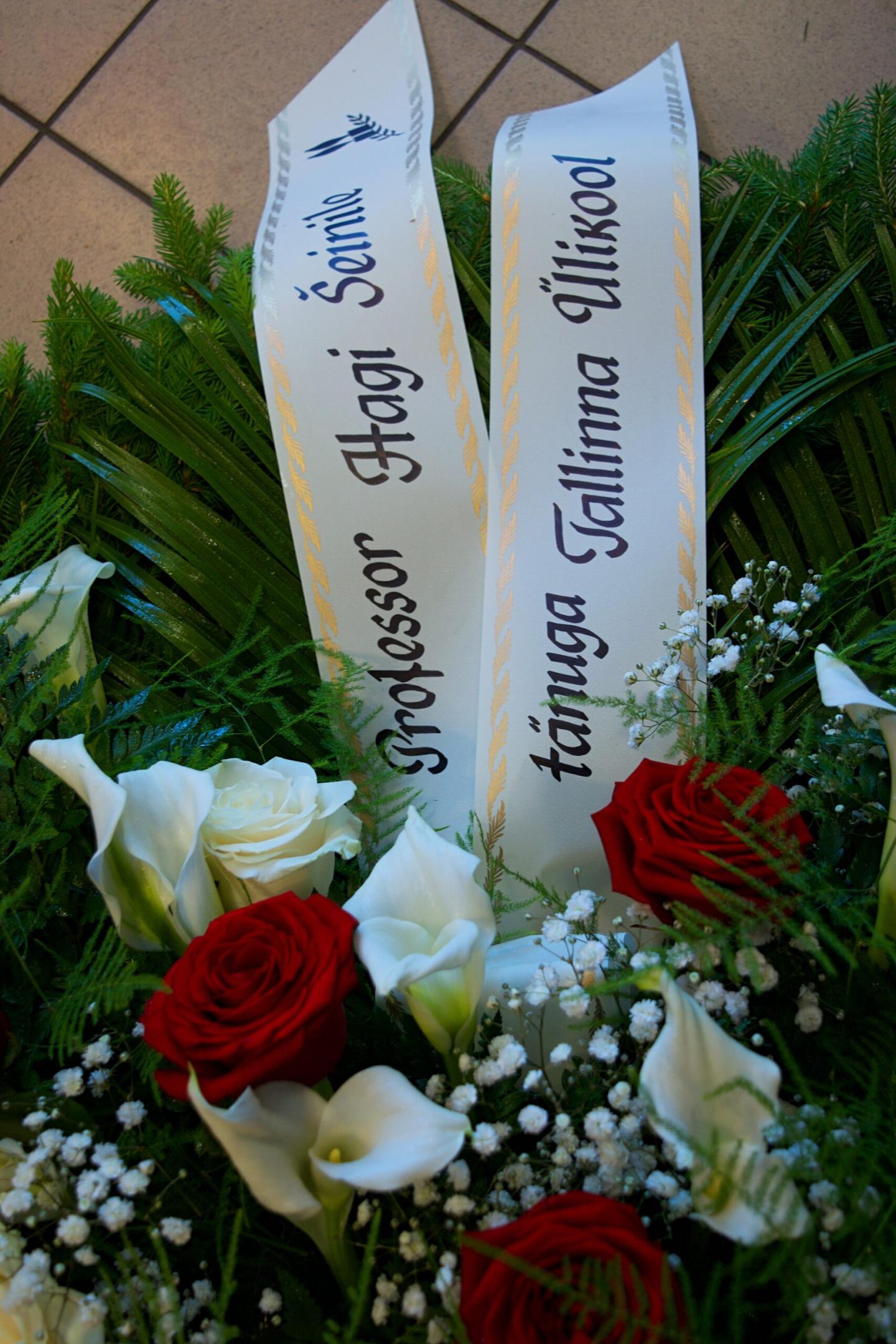 Matusepärg täislilledest uuslill 1 - Matusepärg täislilledest