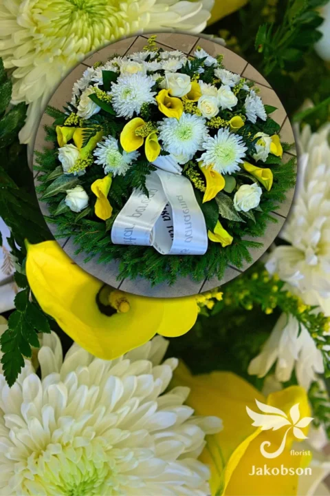 Capella - Matusepärjad kuuseokstega