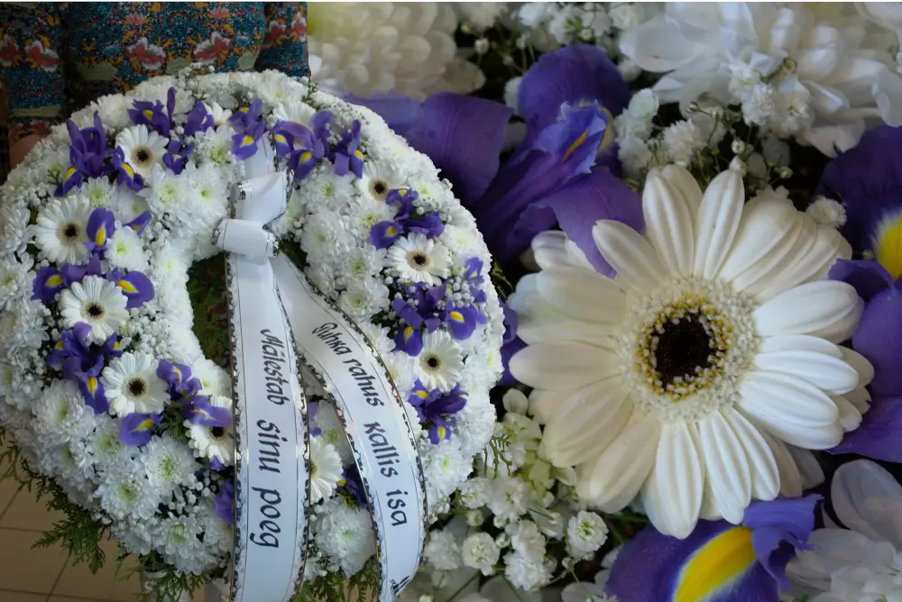 Matusepärg täislilledest kraz - Matusepärg täislilledest