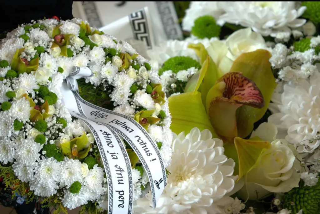 Matusepärg täislilledest sulafat - Matusepärg täislilledest